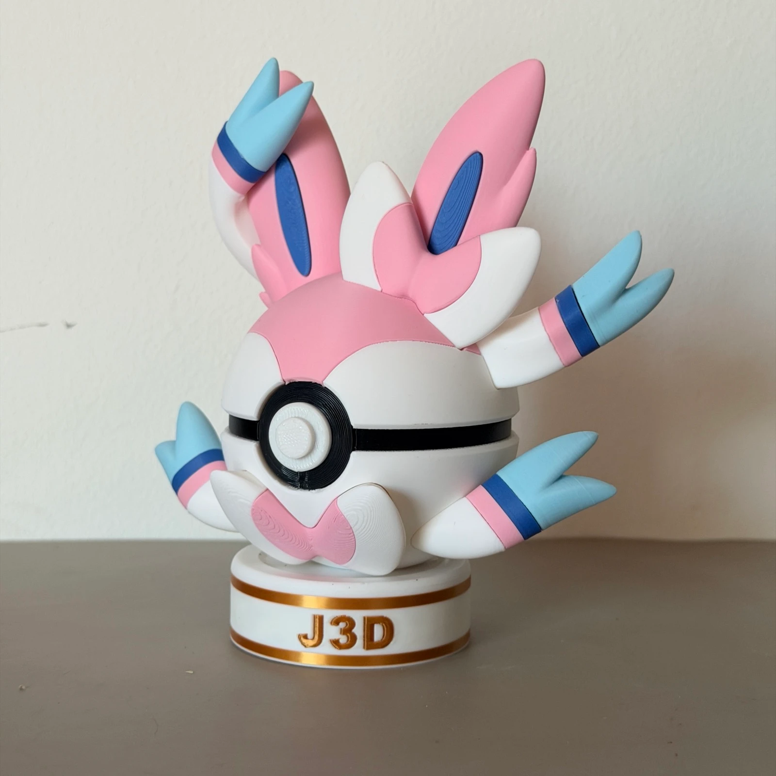 Pokeball Pokémon Nymphali – photo 2